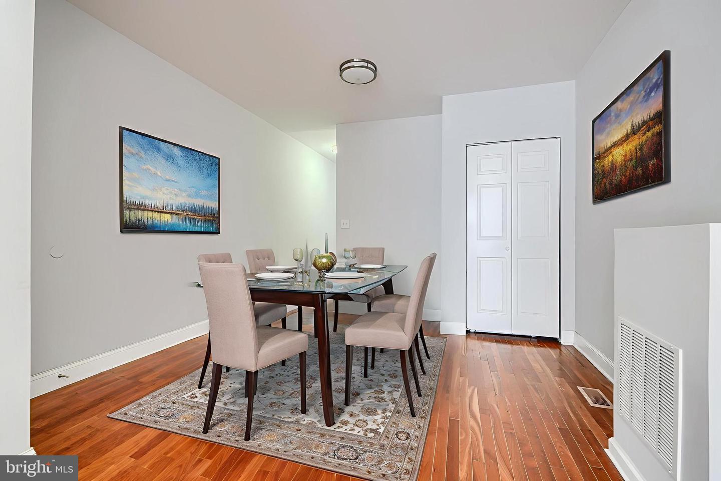 2511 Mcculloh St Property Photo 10