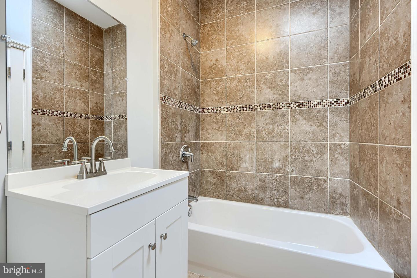 2511 Mcculloh St Property Photo 33