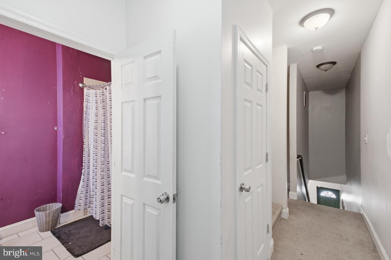 1422 N Eden St Property Photo 10