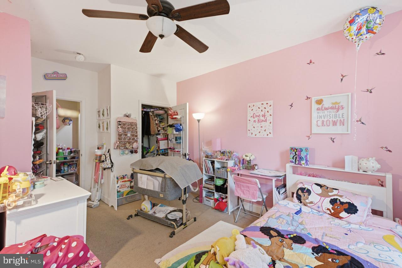 1422 N Eden St Property Photo 14