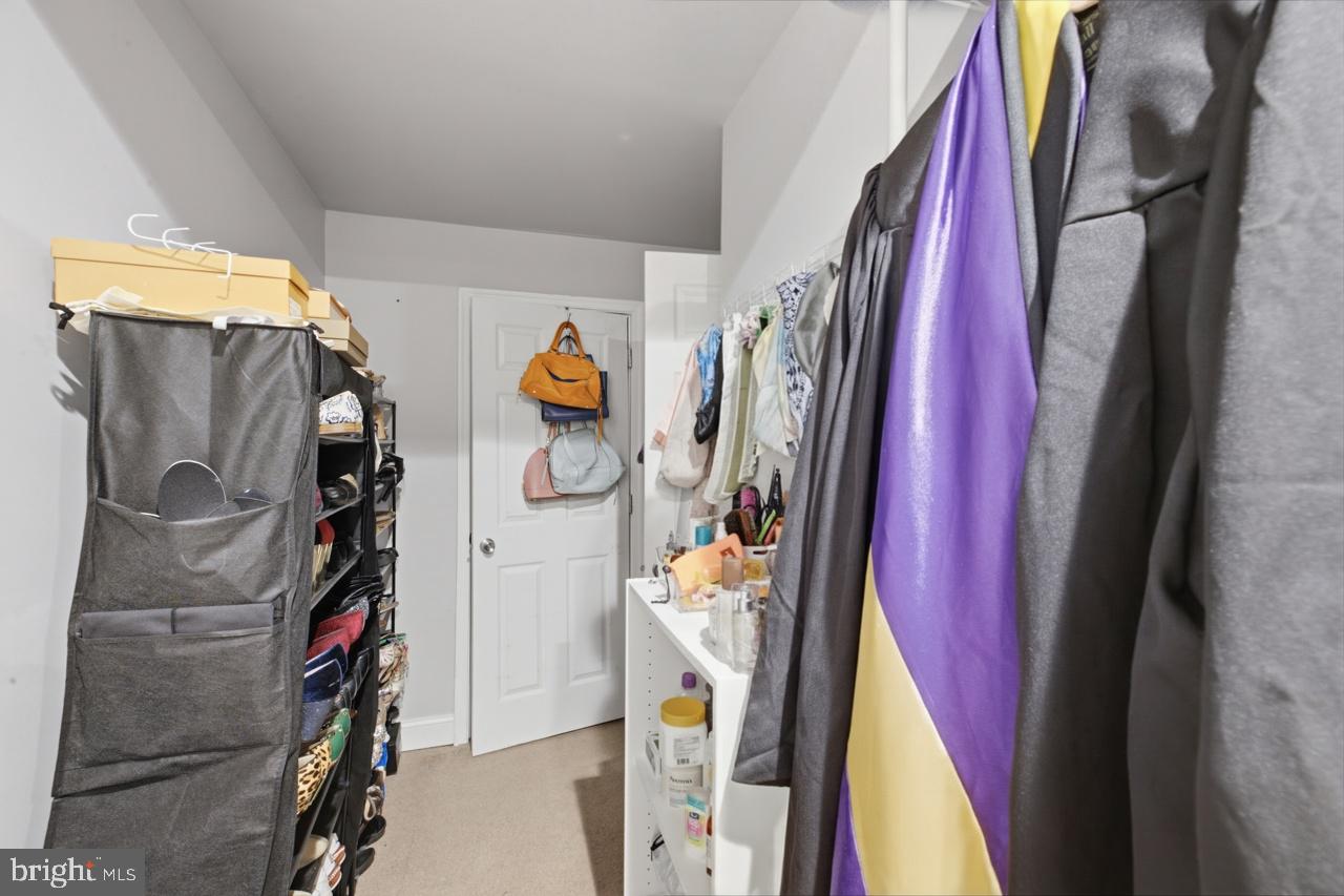 1422 N Eden St Property Photo 21