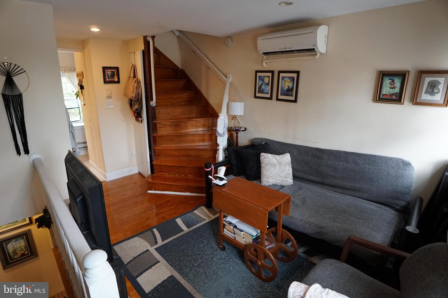 447 Orchard St Property Photo 9