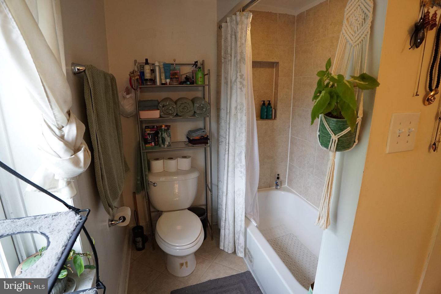 447 Orchard St Property Photo 14