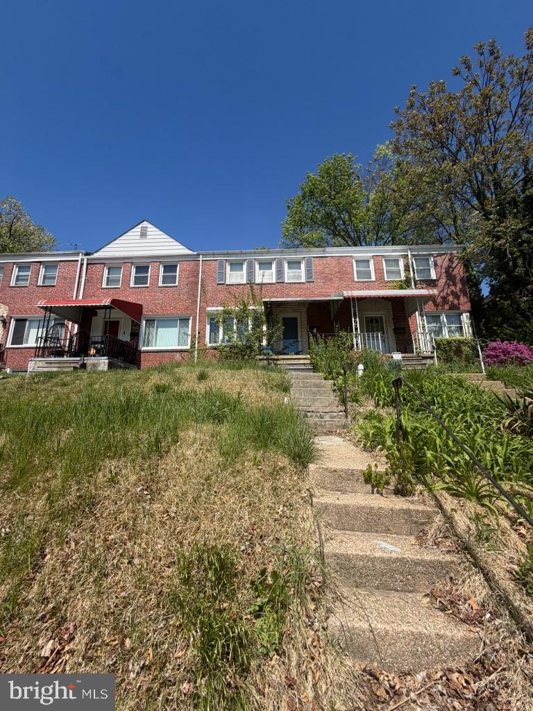 5914 FENWICK AVE Property Photo 1