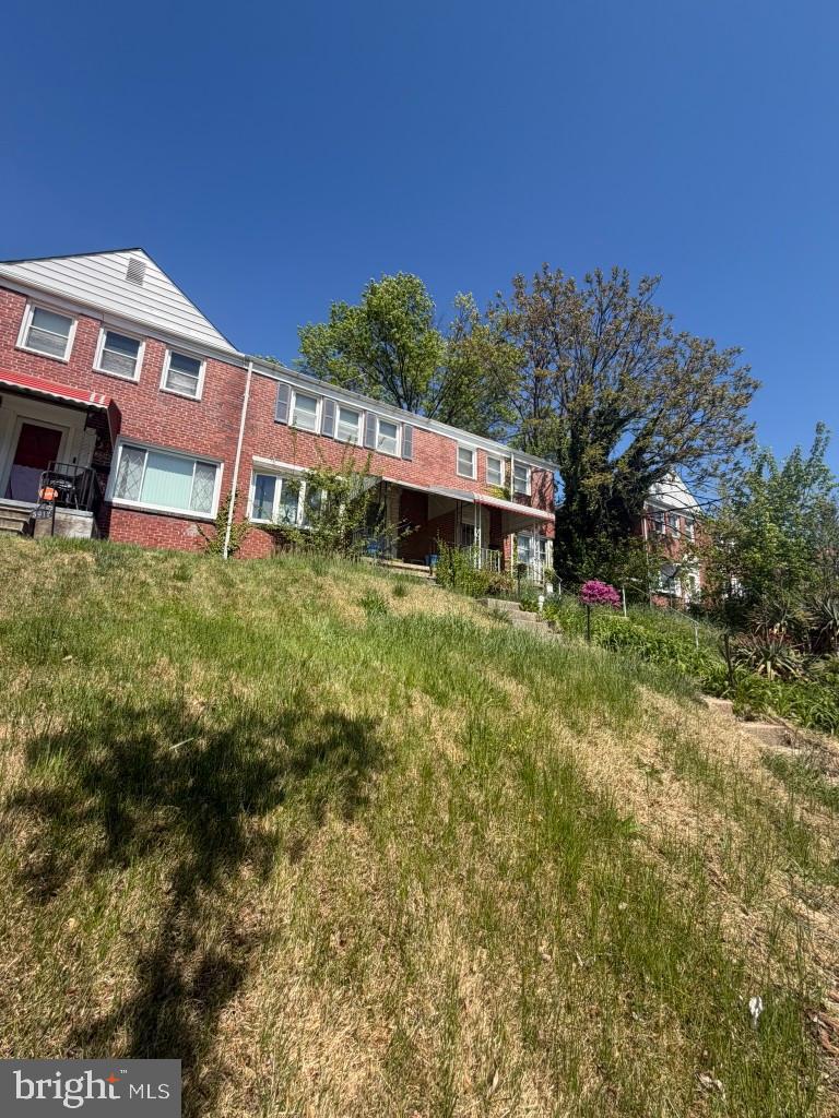 5914 Fenwick Ave Property Photo 2