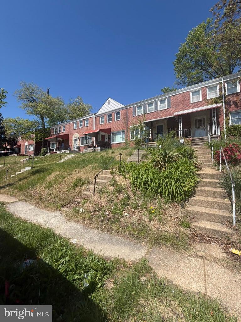 5914 Fenwick Ave Property Photo 3