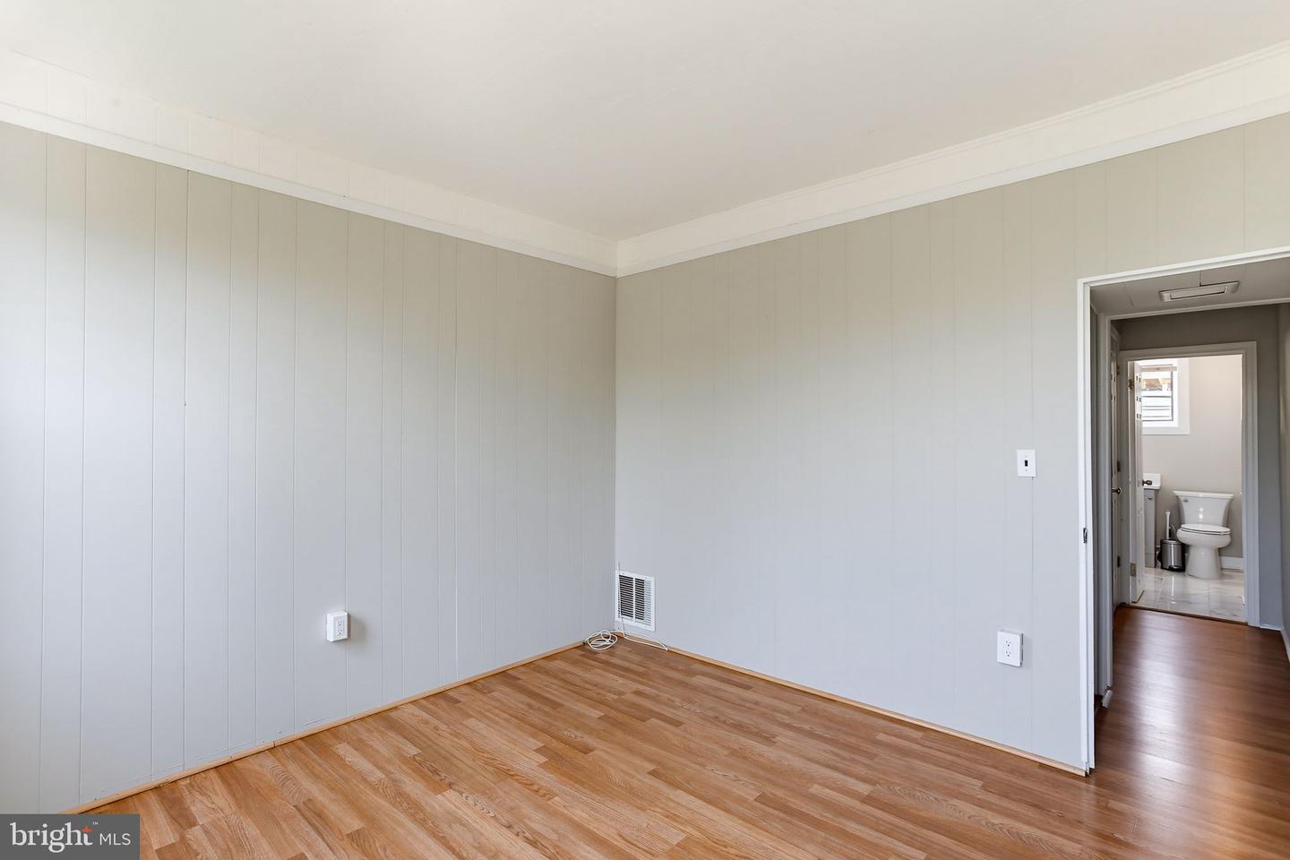 2712 Dillon St Property Photo 13