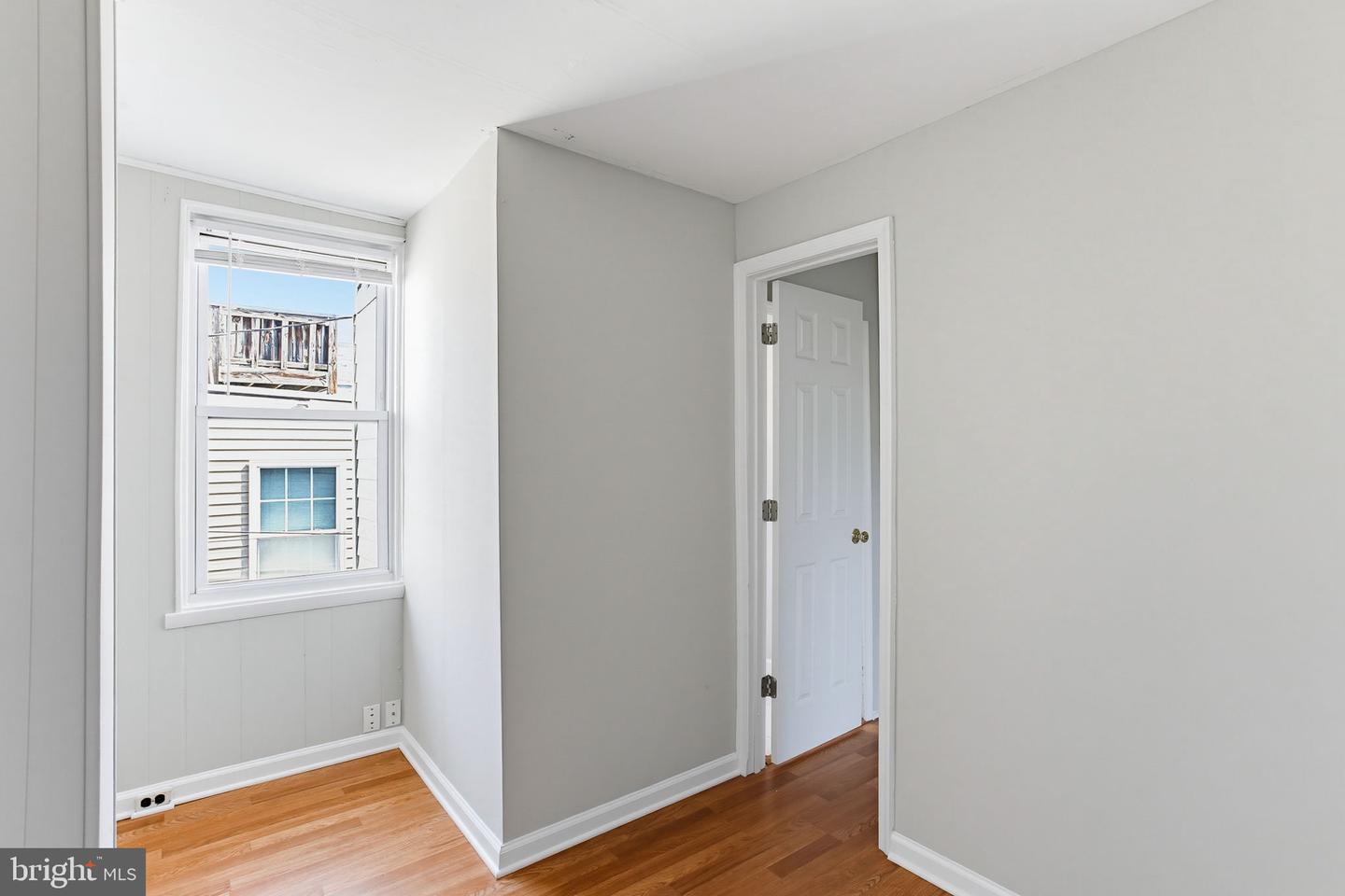2712 Dillon St Property Photo 14