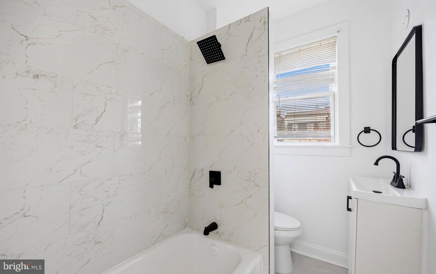 759 Linnard St Property Photo 22