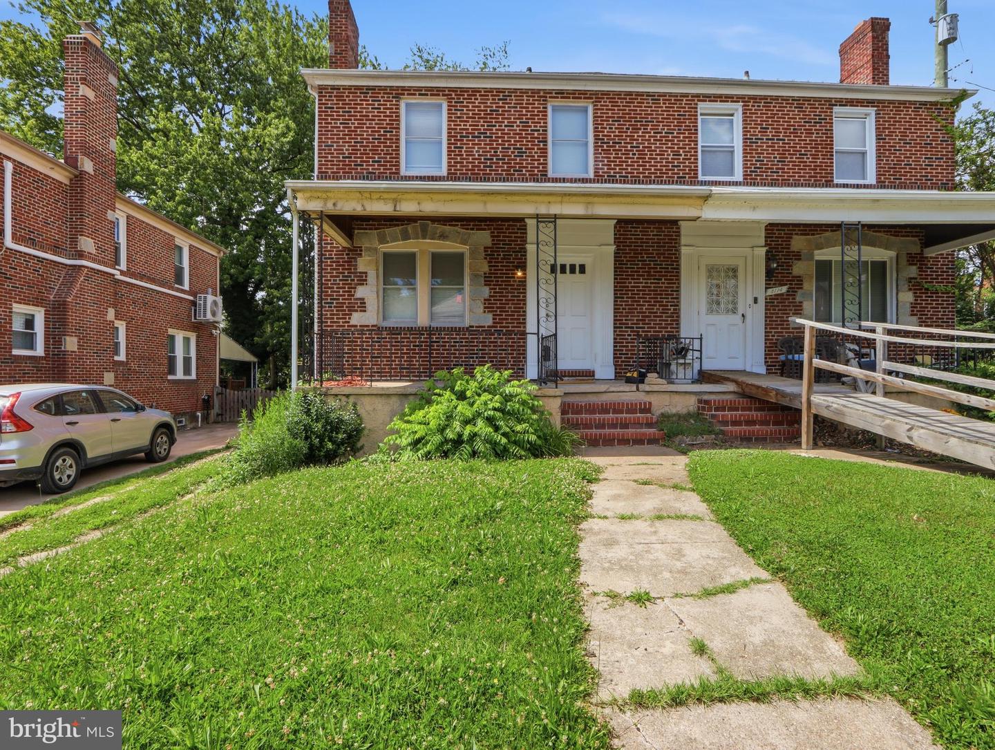 5112 Crosswood Ave Property Photo 2
