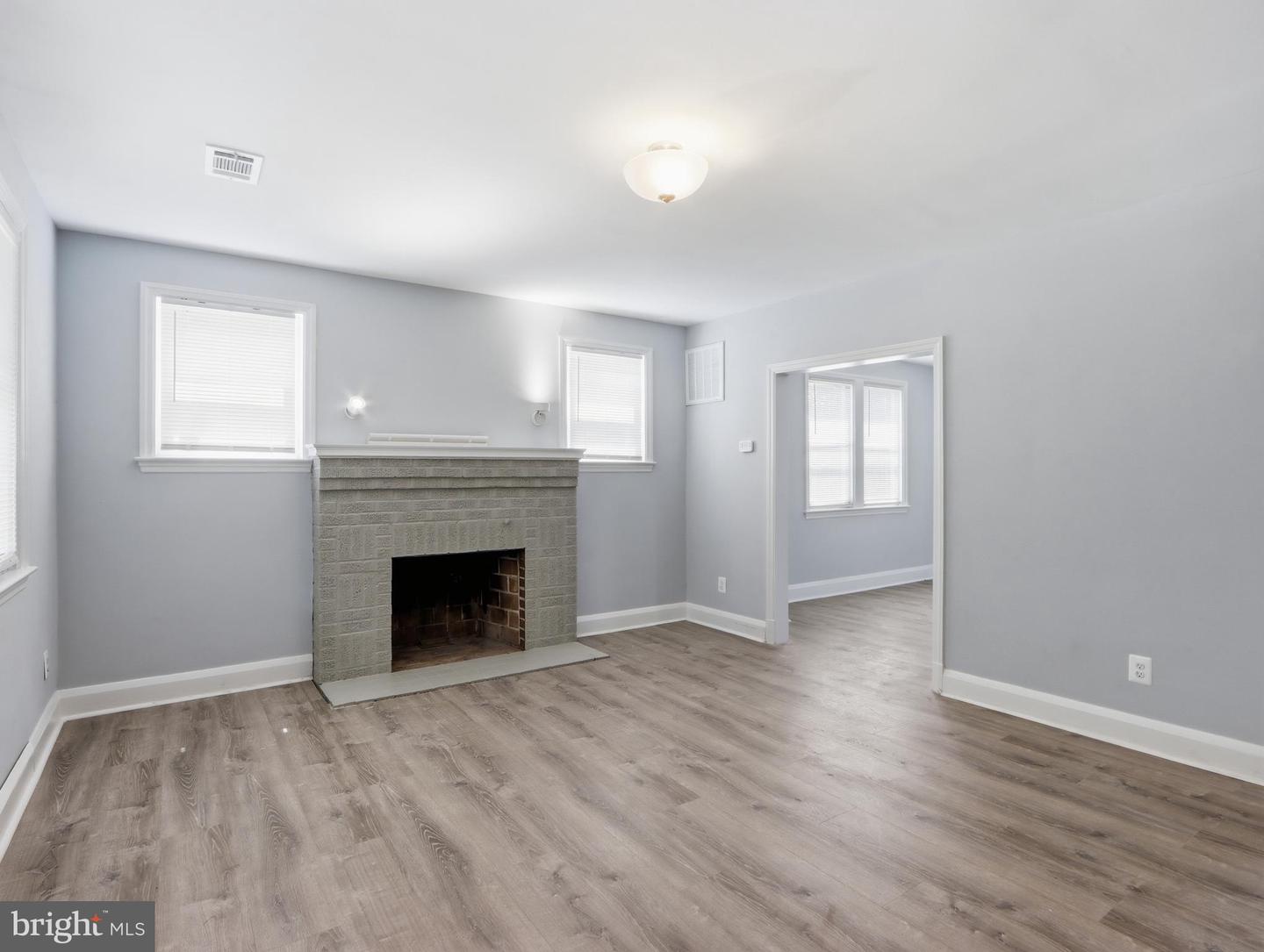5112 Crosswood Ave Property Photo 6