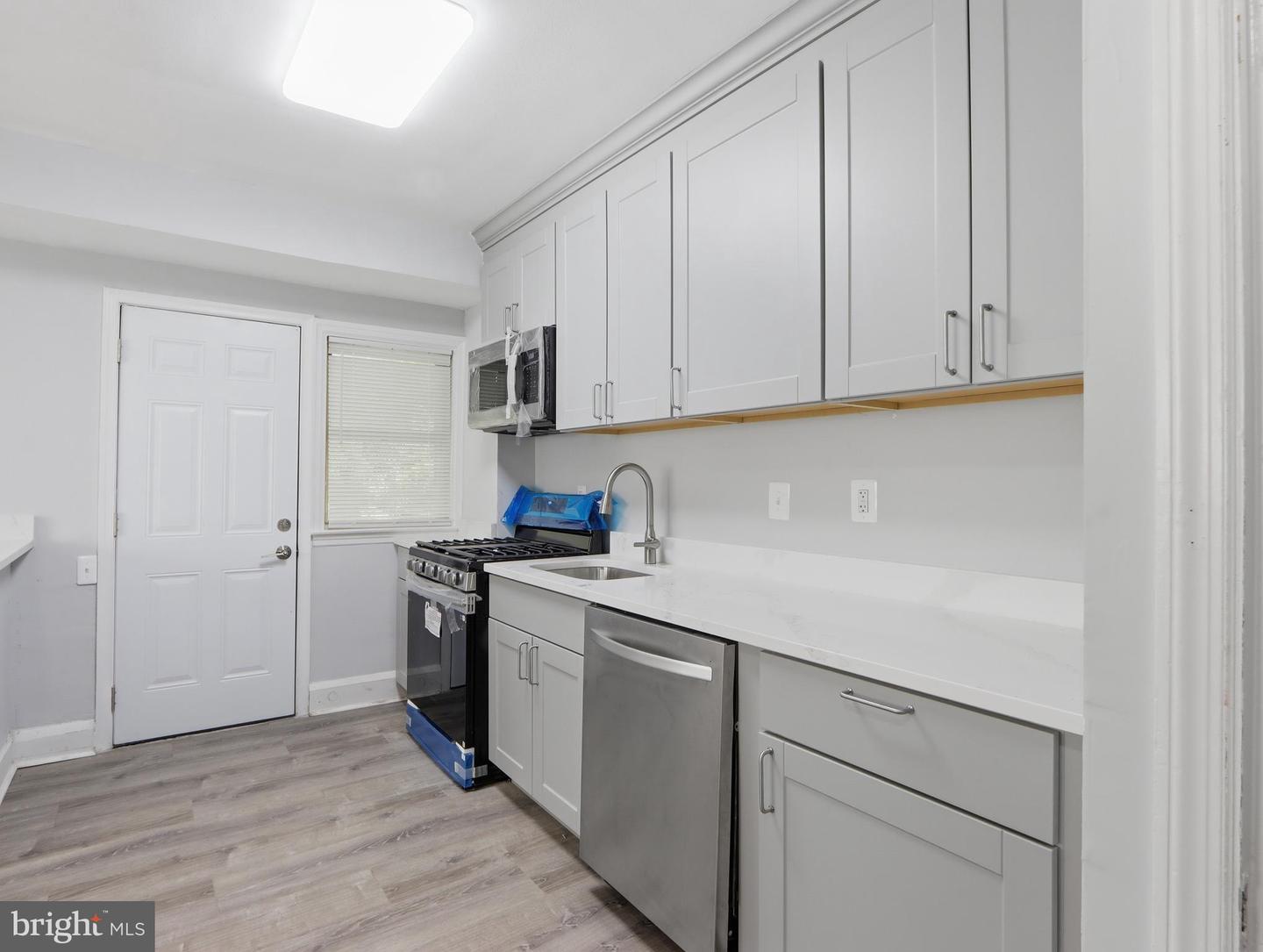 5112 Crosswood Ave Property Photo 11