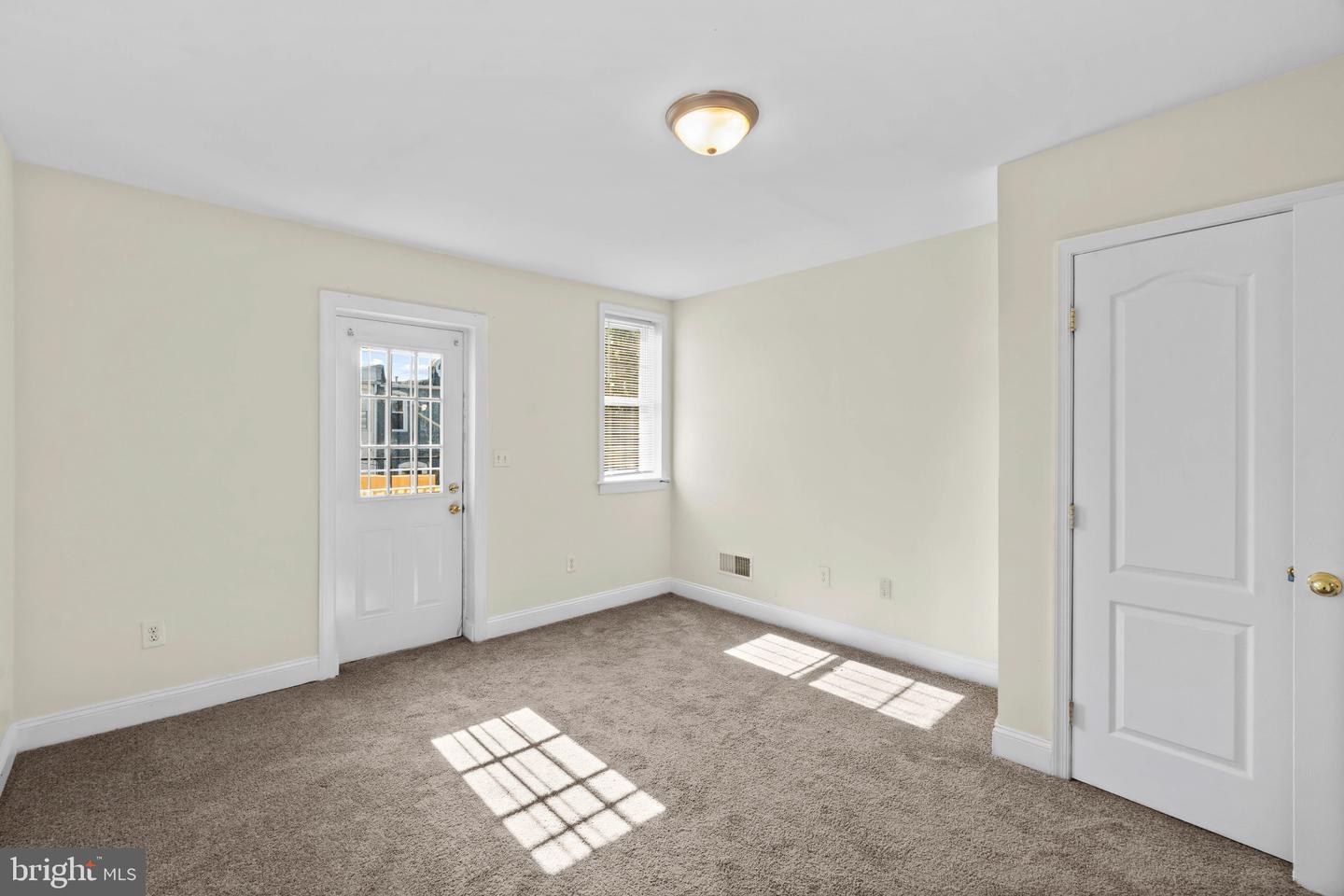 514 N Milton Ave Property Photo 16