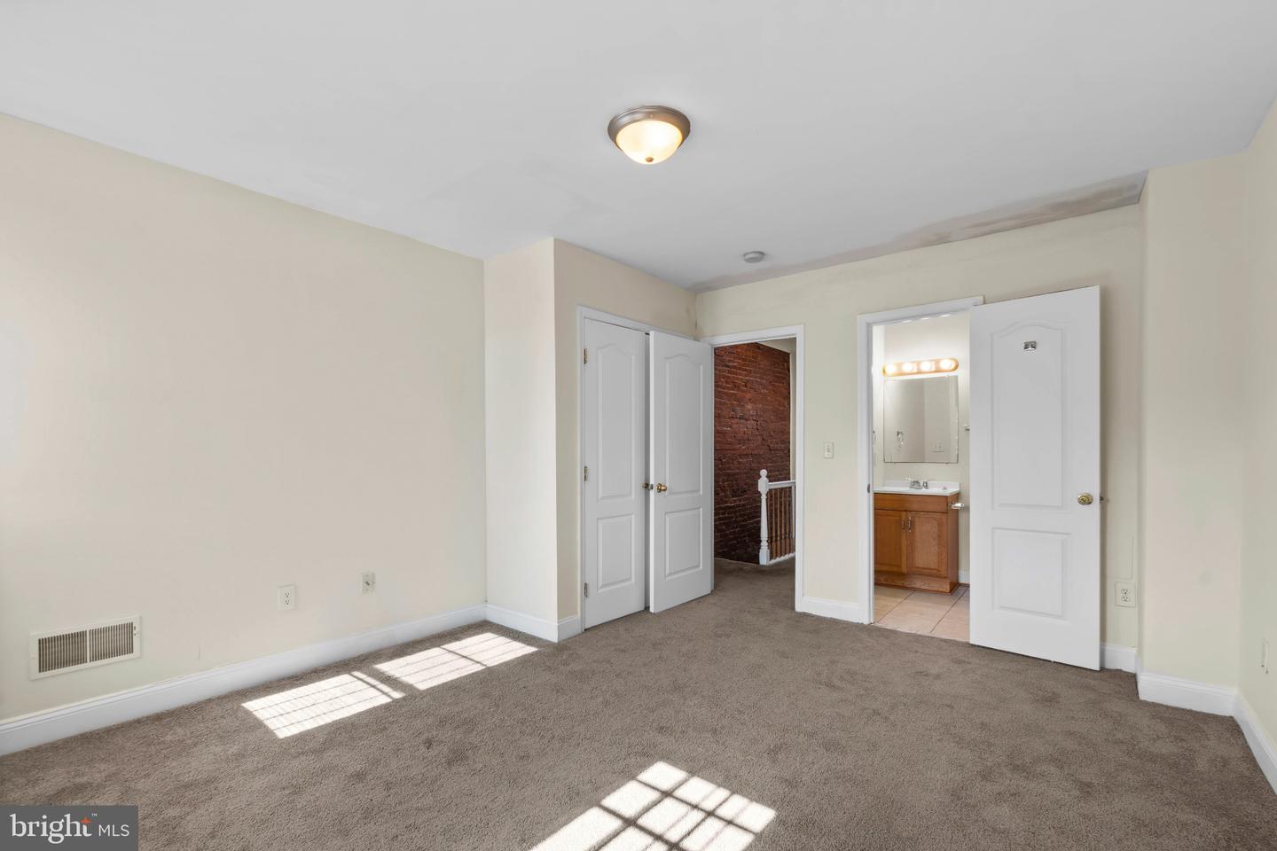 514 N Milton Ave Property Photo 21