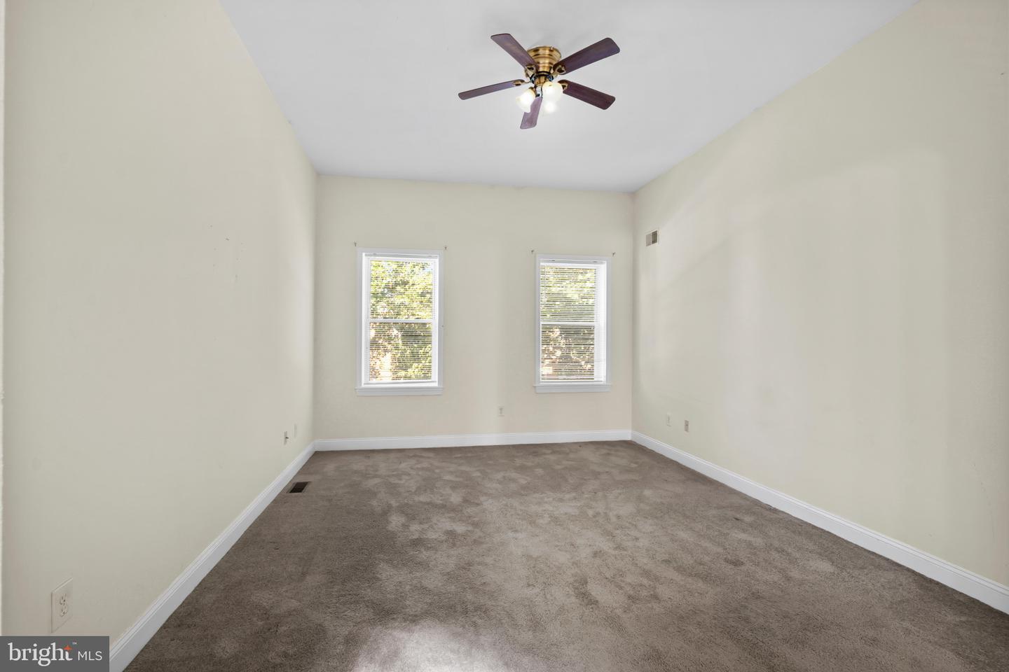 514 N Milton Ave Property Photo 26