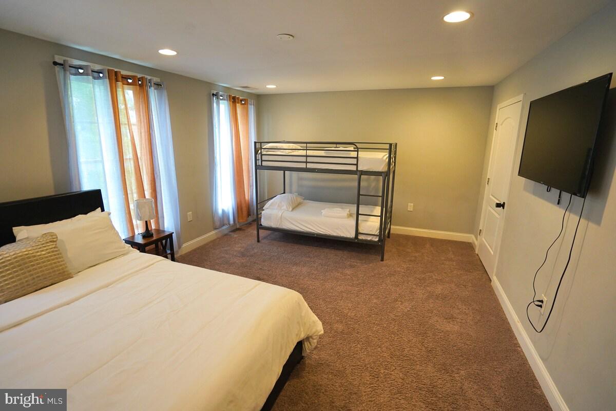 1505 E Baltimore St E Property Photo 21