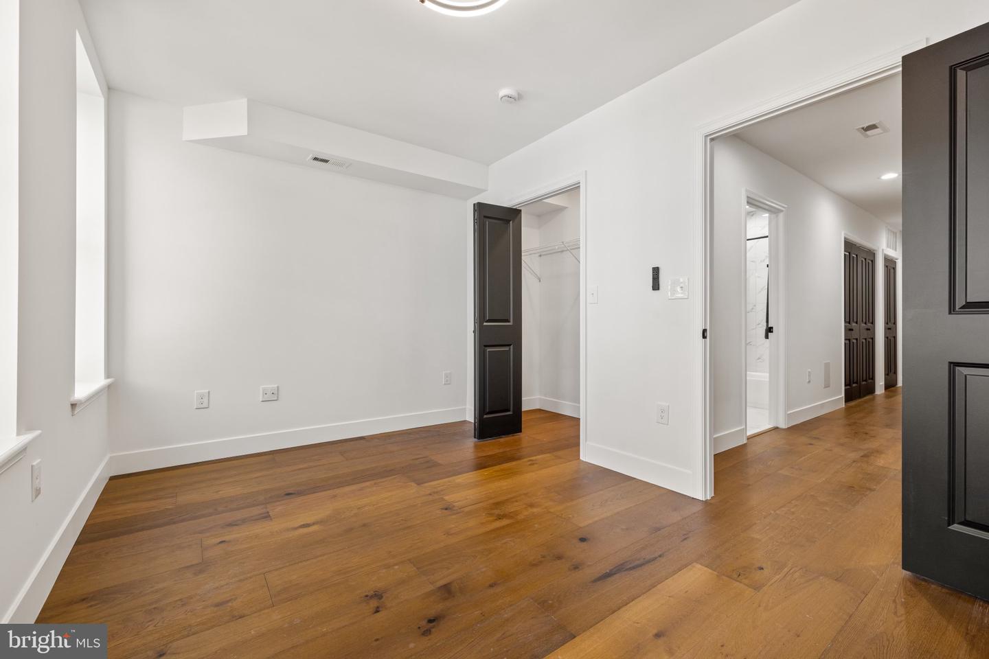 1220 N Eden St Property Photo 23