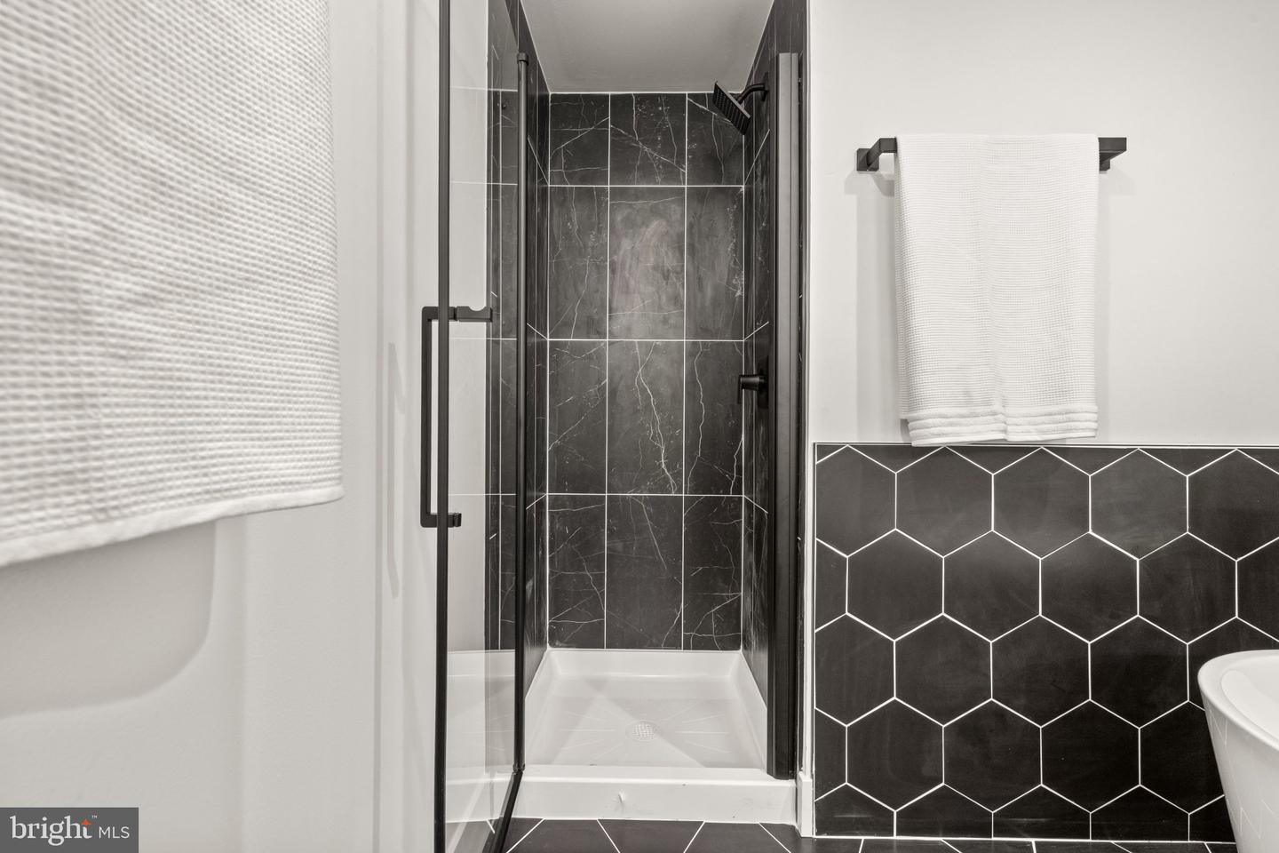 1220 N Eden St Property Photo 33