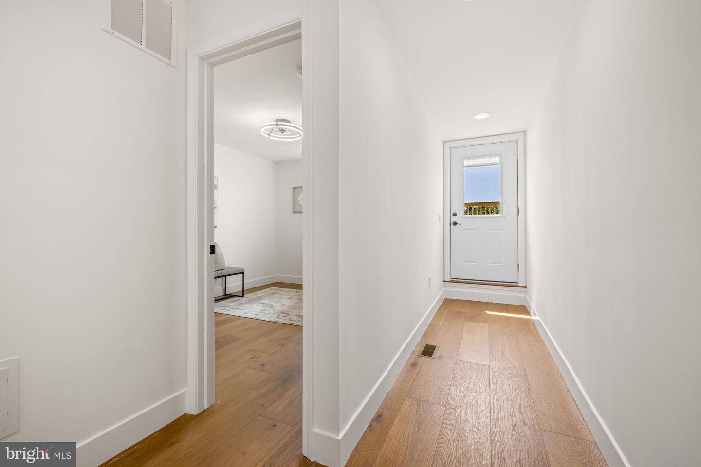 1220 N Eden St Property Photo 37