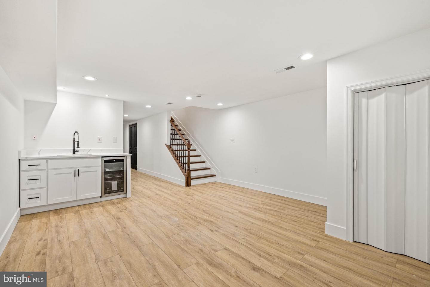 1220 N Eden St Property Photo 45