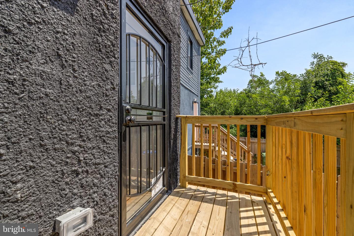 1220 N Eden St Property Photo 53