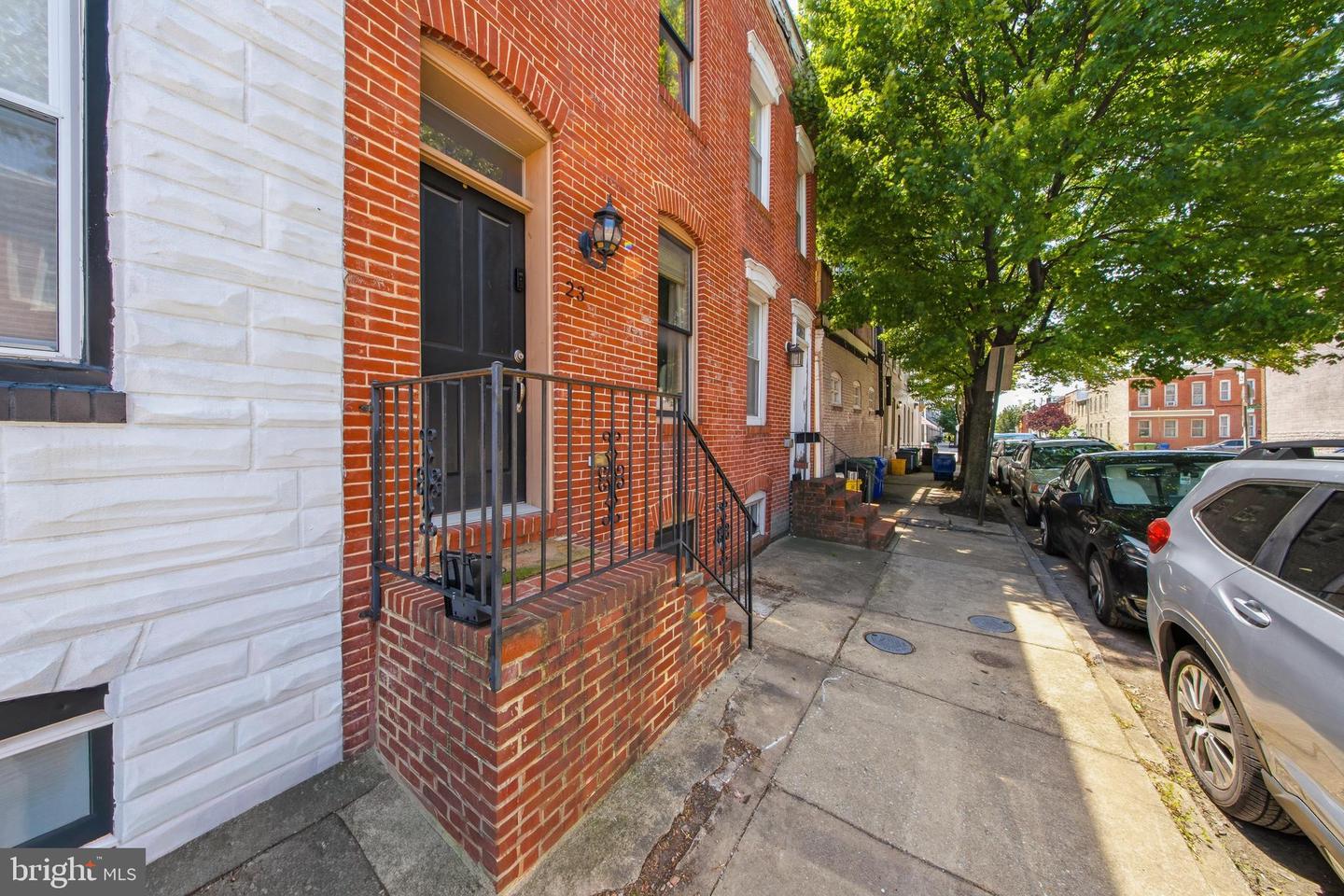 23 W BARNEY ST Property Photo 1