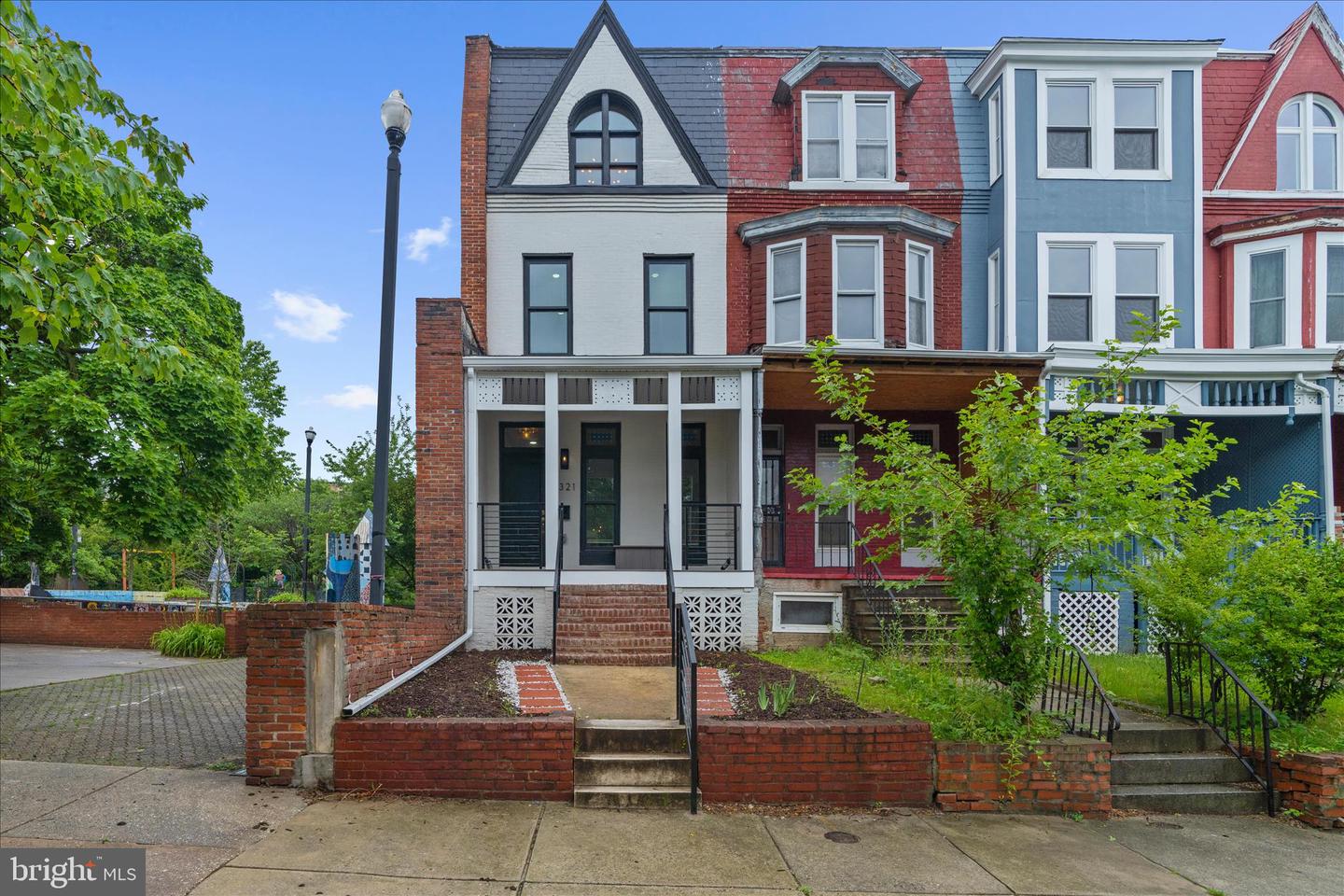 2321 Madison Ave Property Photo 1