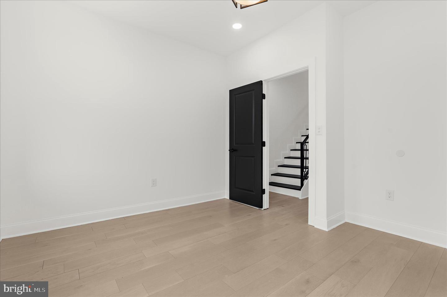 2321 Madison Ave Property Photo 22