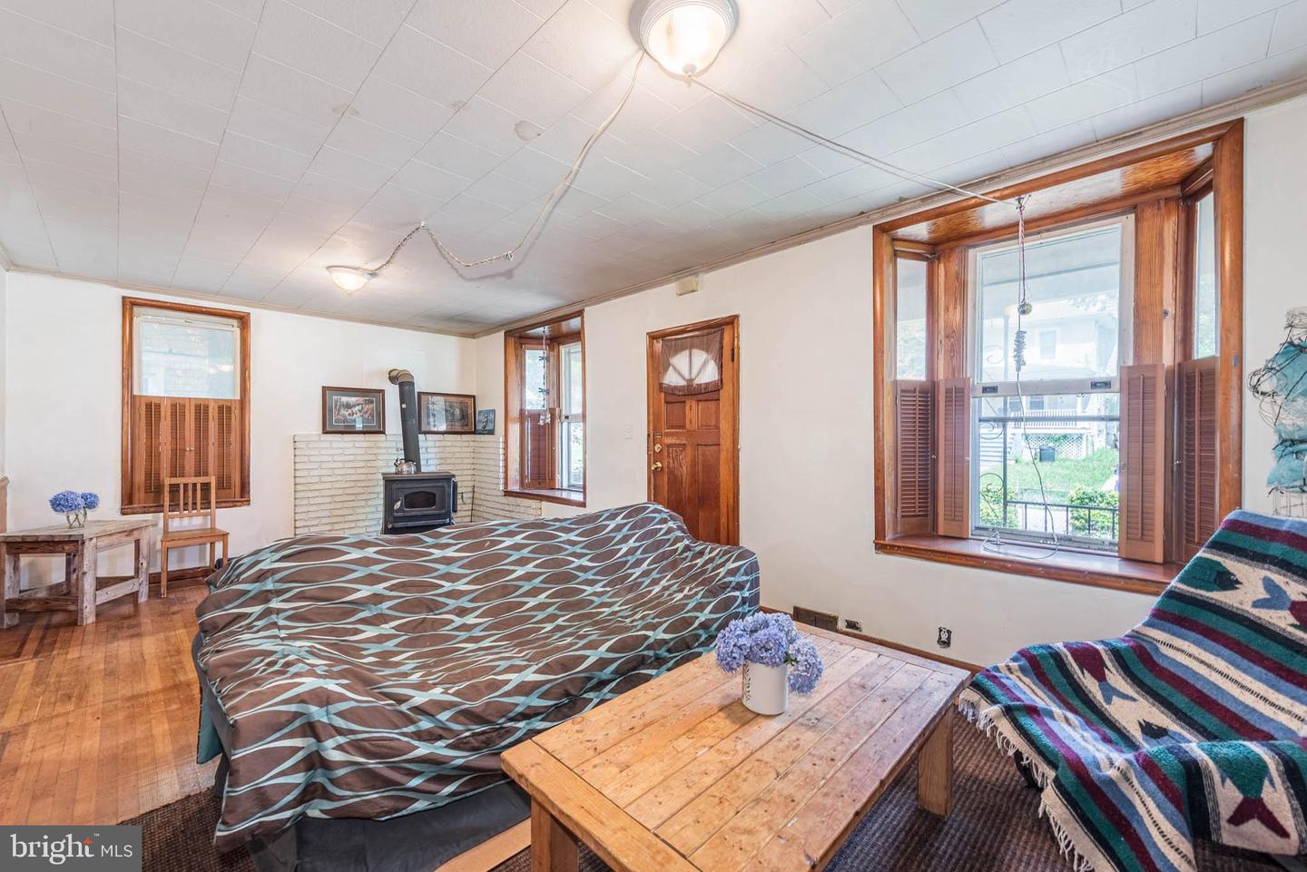 5111 Ardmore Way Property Photo 3