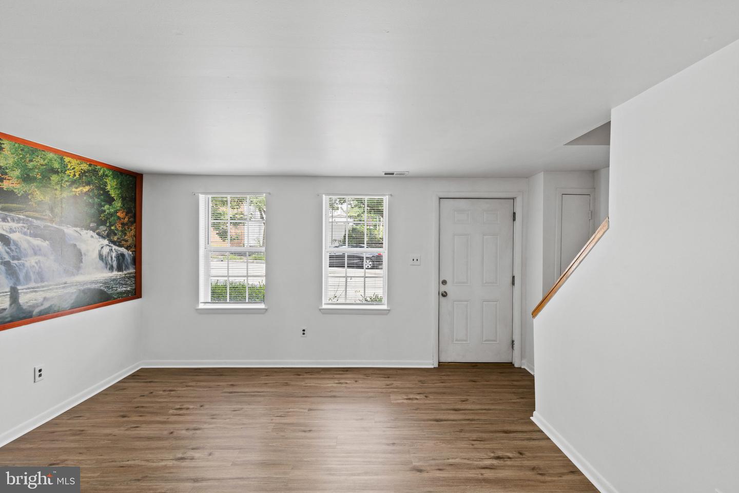 1225 E Chase St Property Photo 6
