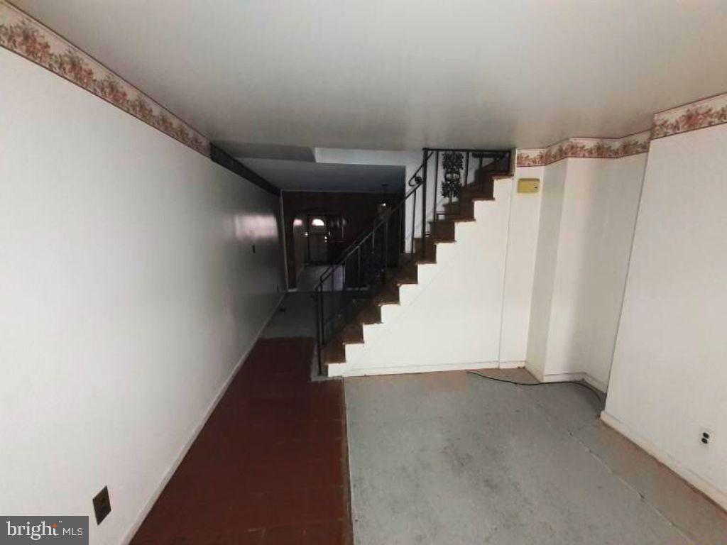 1533 Argyle Ave Property Photo 2