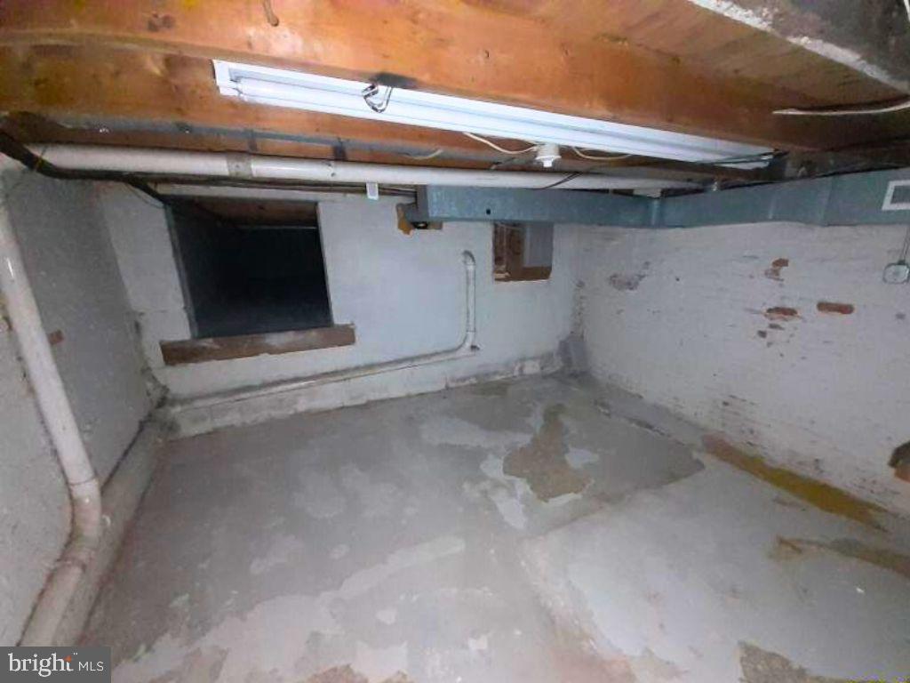 1533 Argyle Ave Property Photo 11