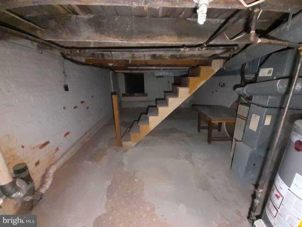 1533 Argyle Ave Property Photo 16
