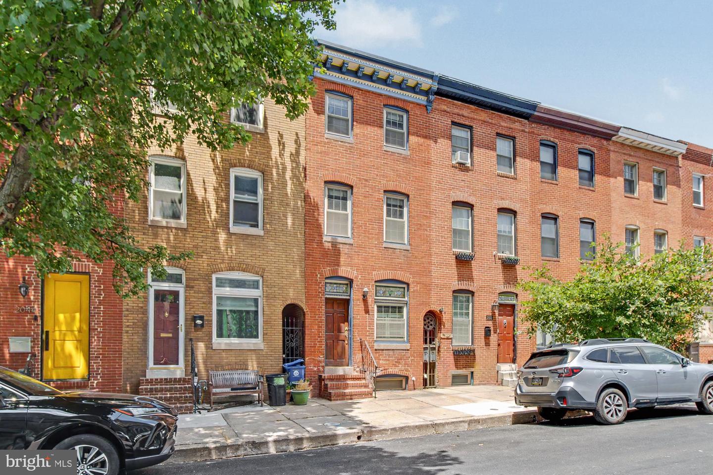 2048 BANK ST Property Photo 1