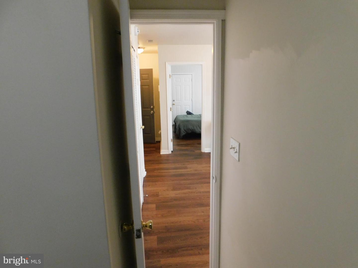 2427 Lakeview Ave #1d Property Photo 6