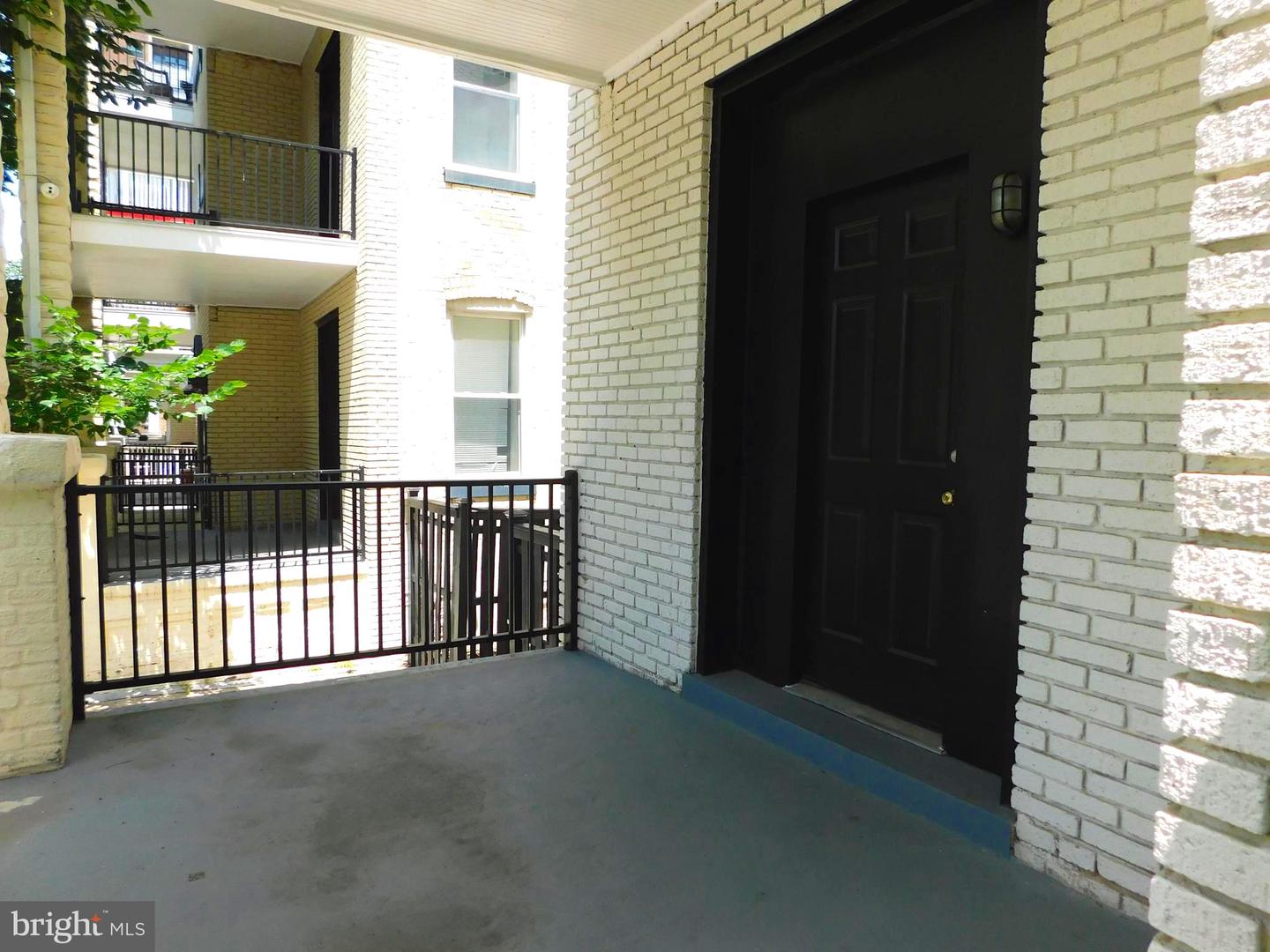 2427 Lakeview Ave #1d Property Photo 9