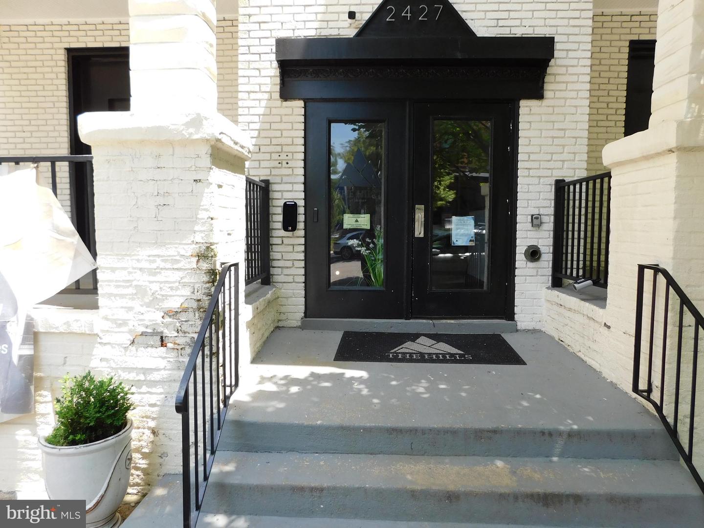 2427 Lakeview Ave #1d Property Photo 10