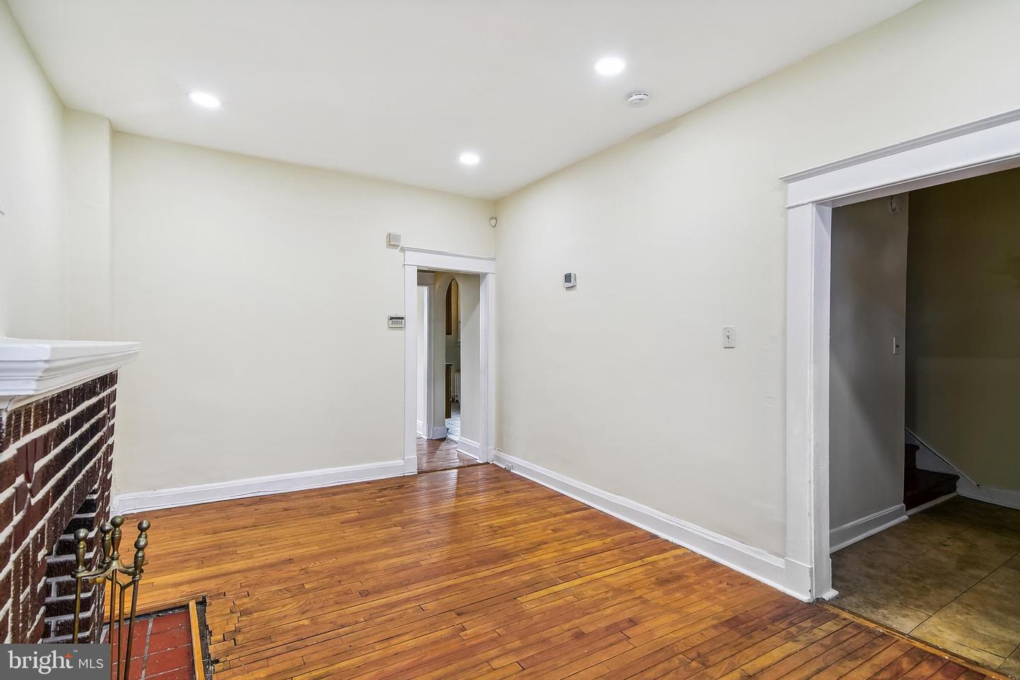 2319 W Lafayette Ave Property Photo 5