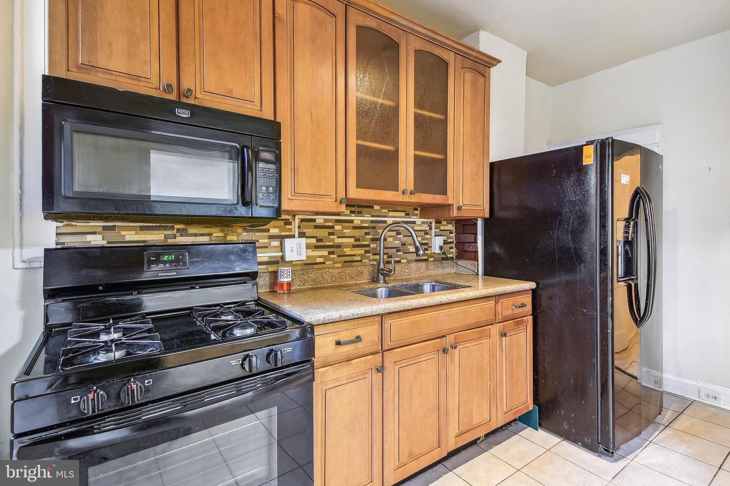 2319 W Lafayette Ave Property Photo 11