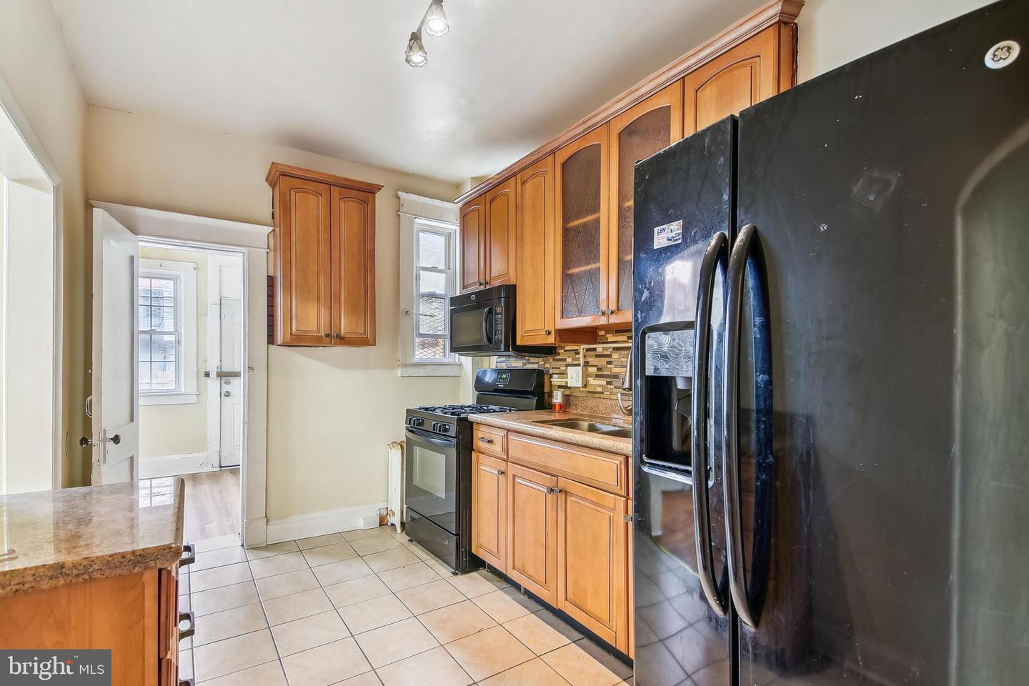 2319 W Lafayette Ave Property Photo 12