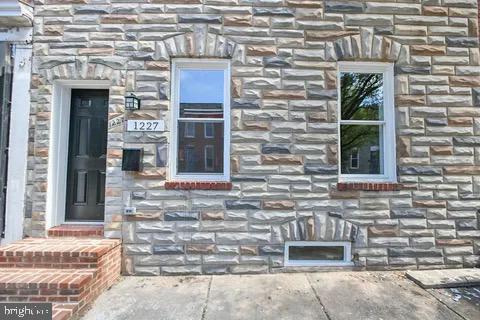 1227 Washington Blvd Property Photo 2