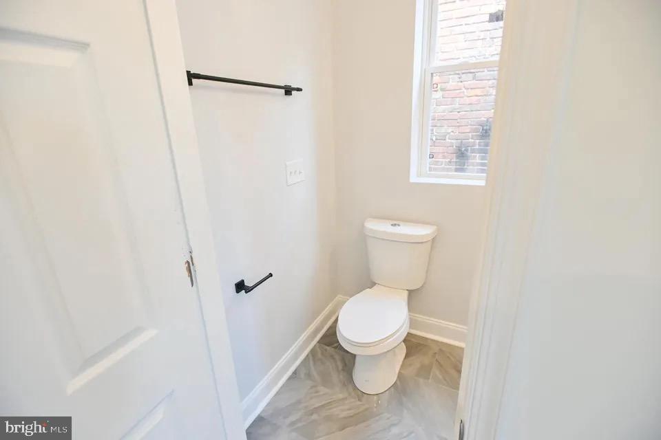 1227 Washington Blvd Property Photo 12