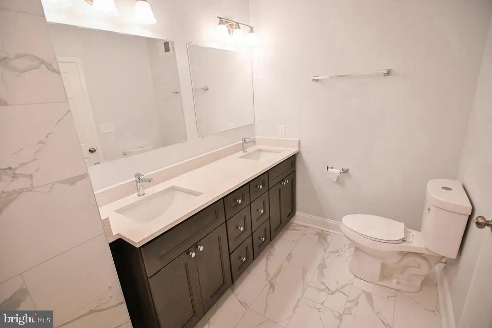 1227 Washington Blvd Property Photo 15