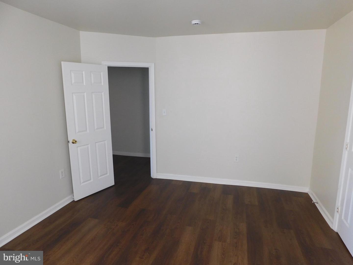 2427 Lakeview Ave #2c Property Photo 10