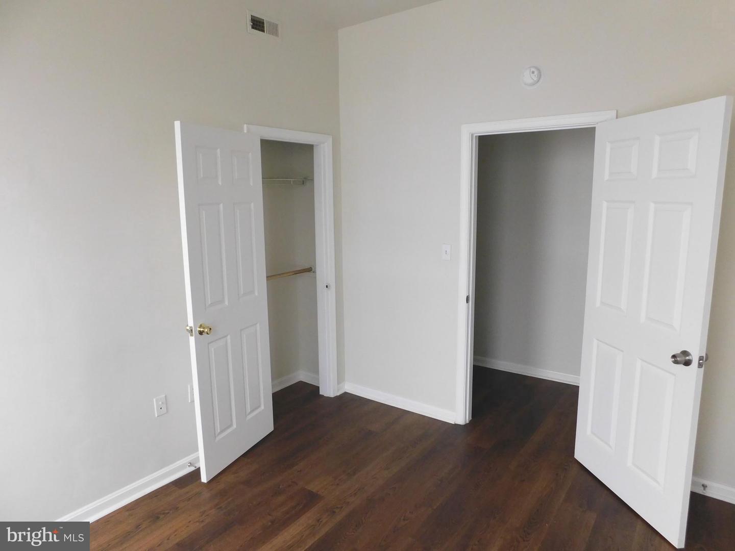 2427 Lakeview Ave #2c Property Photo 11
