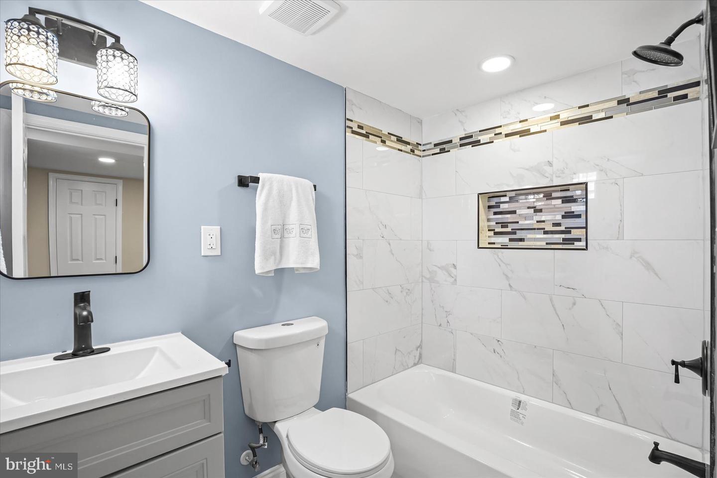 4728 Parkside Dr Property Photo 23