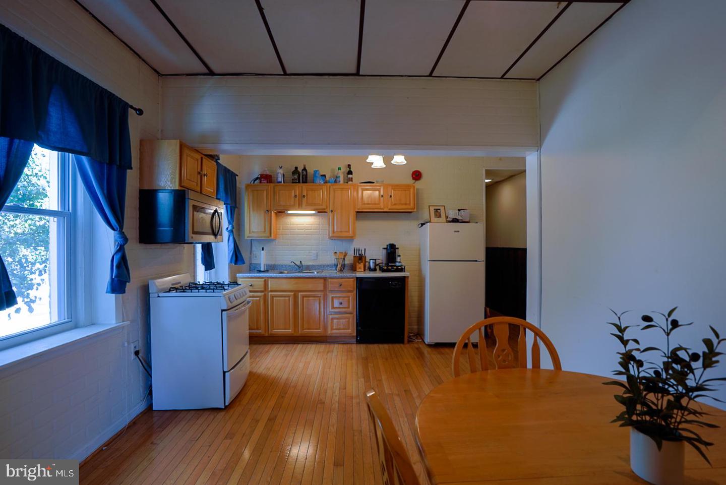 1501 LIGHT ST #2ND FLOOR Property Photo 1