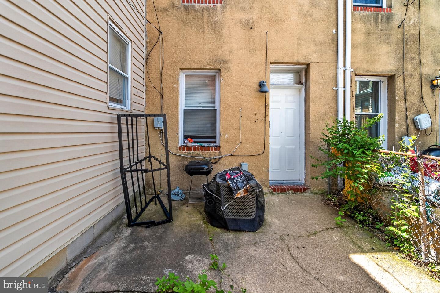 778 Carroll St Property Photo 7