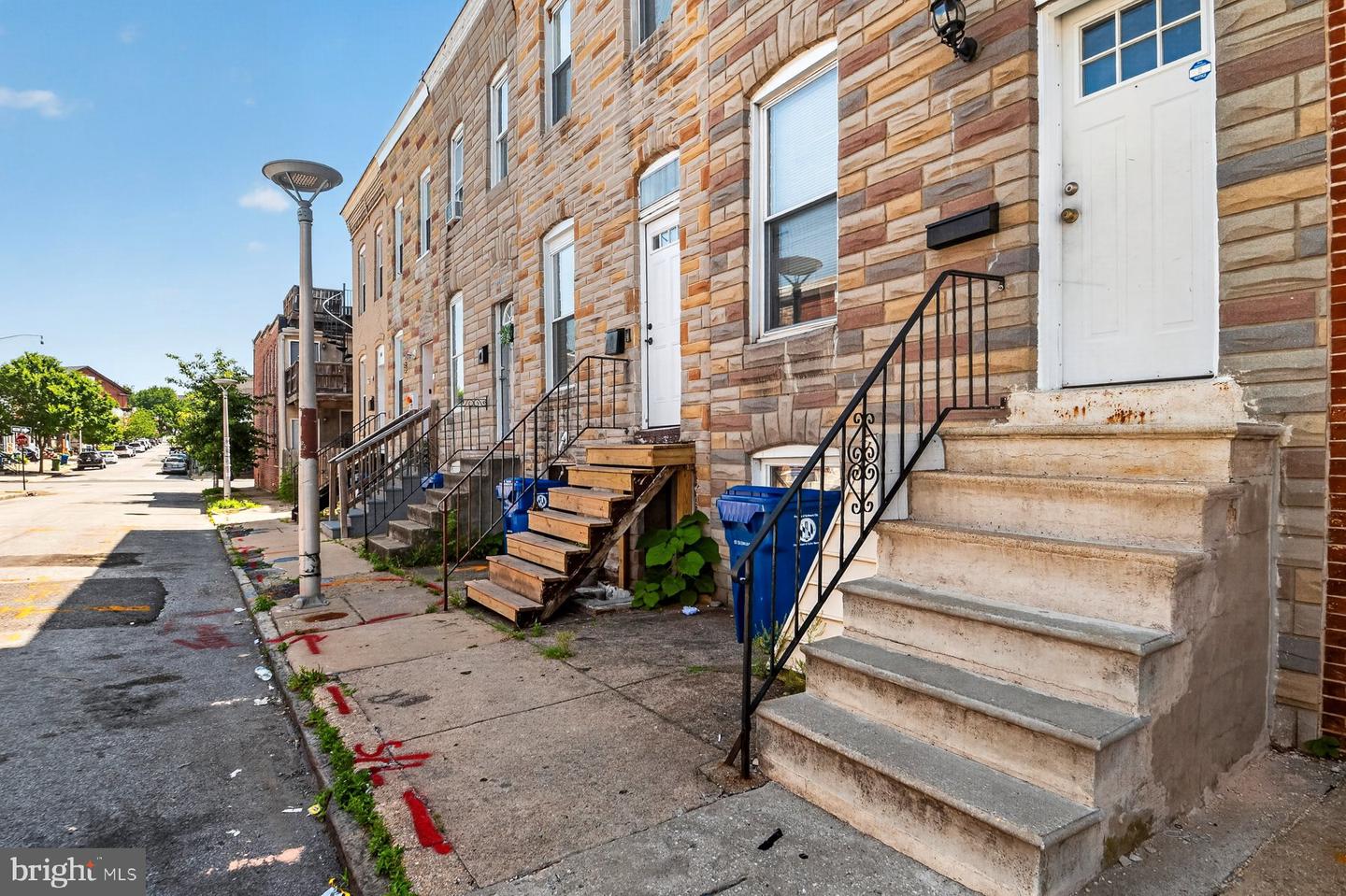 1209 Sargeant St Property Photo 2