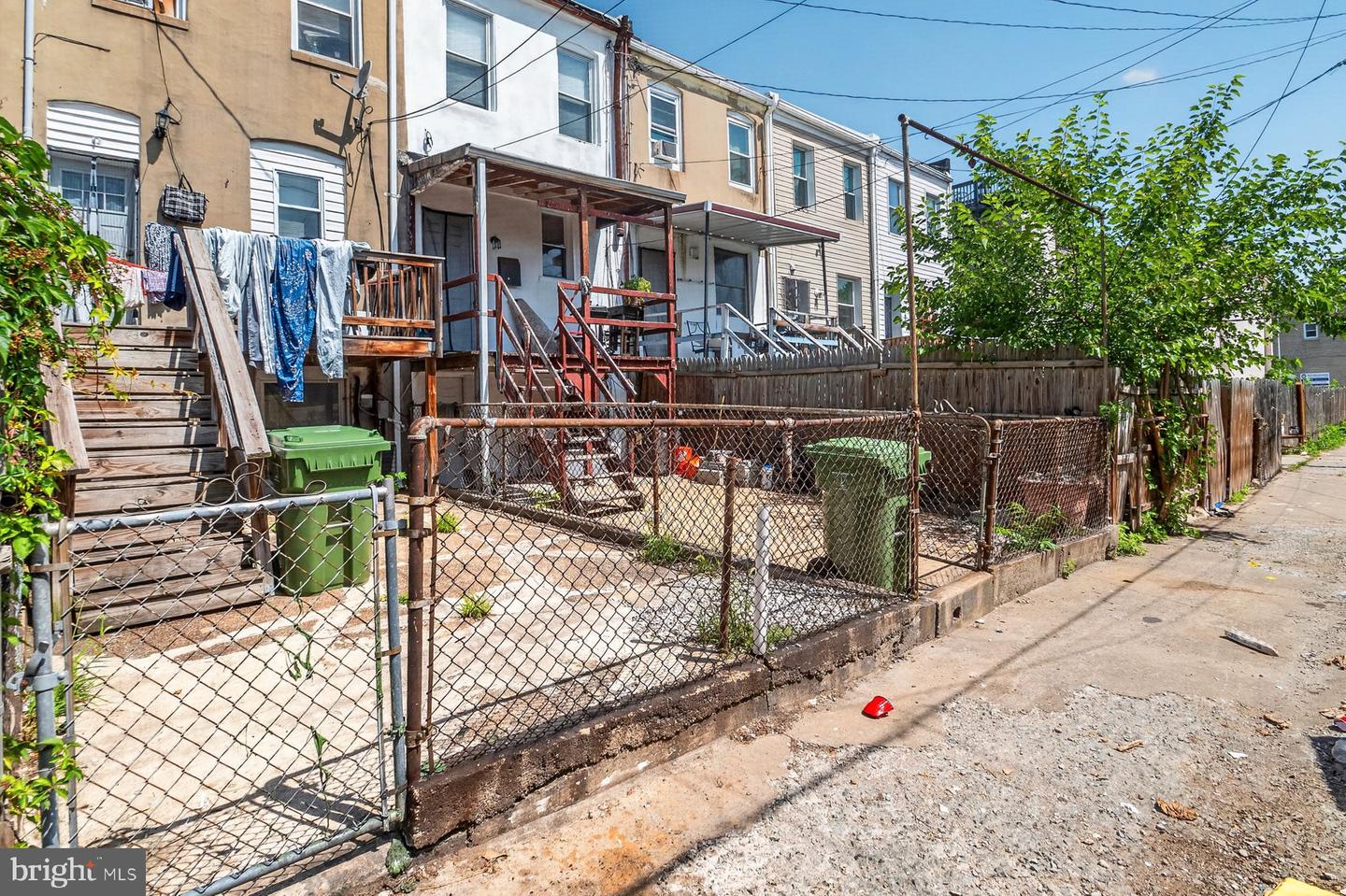 1209 Sargeant St Property Photo 7